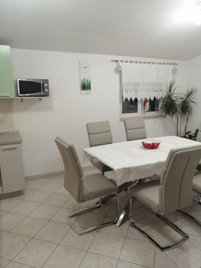 Apartments With A Parking Space Bibinje, Zadar - 15178 외부 사진
